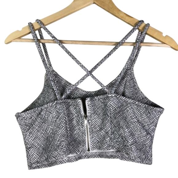 d.RA Revolve Electra Crop Top in Sketch - Picture 4 of 5